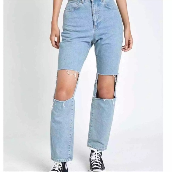 The Ragged Priest Burner Cut Out‎ Mom Jeans Dolls Kill women’s size 28 VGUC - Picture 1 of 12